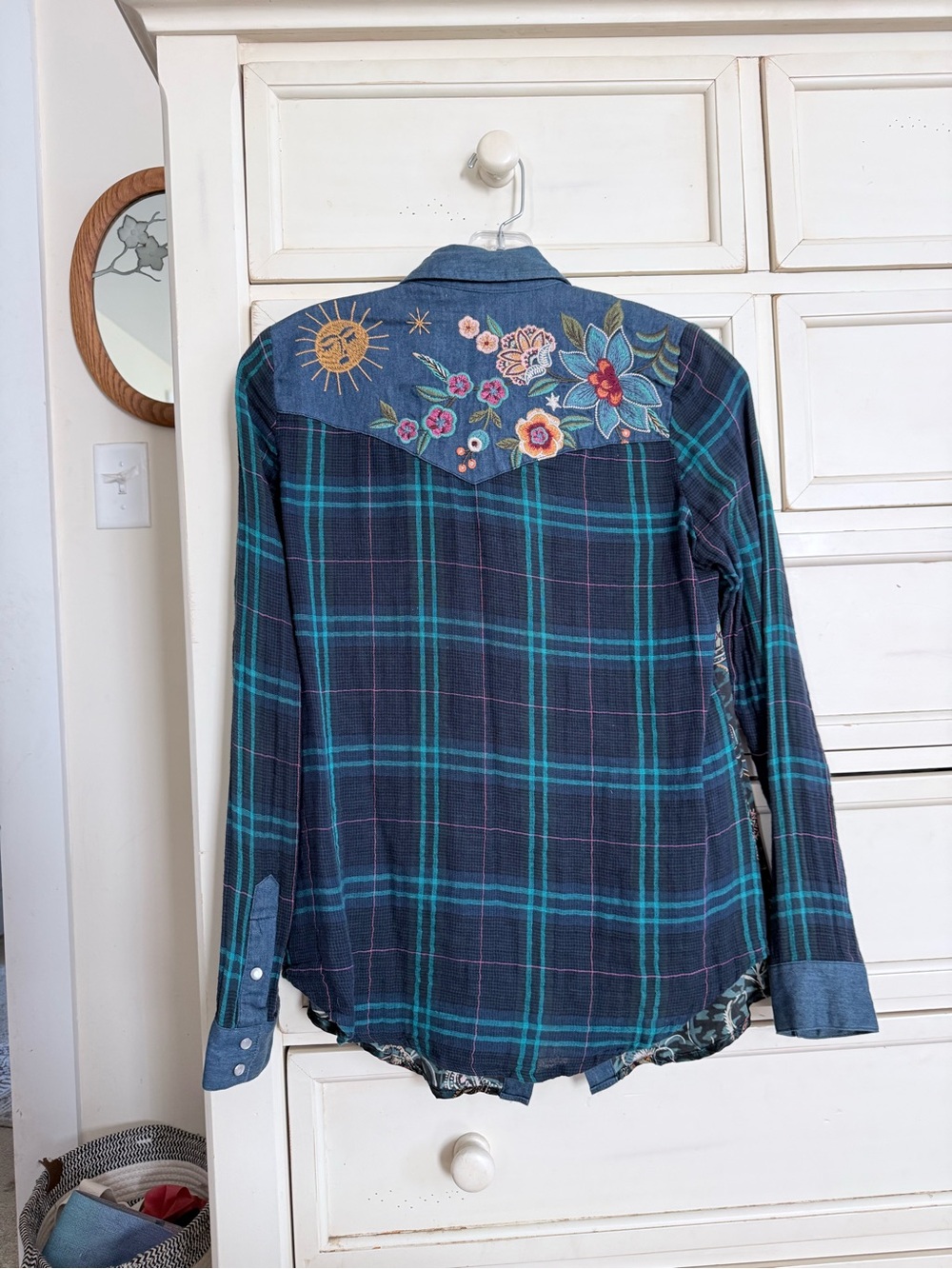 Johnny Was Multicolor Embroidered Patchwork Button-Down Shirt - Picture 3 of 9